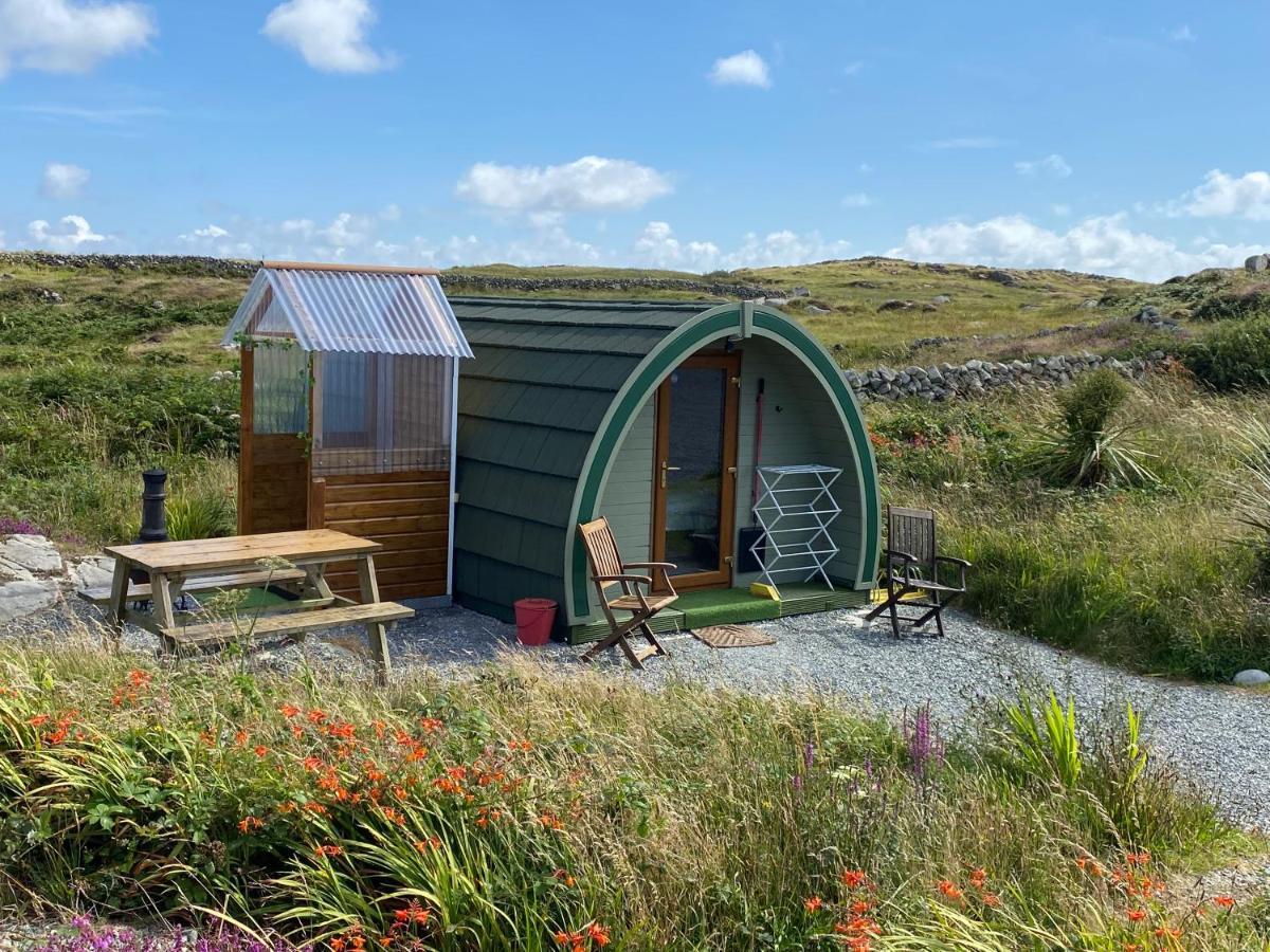 Earls View Pod Hotel Carna Exterior photo
