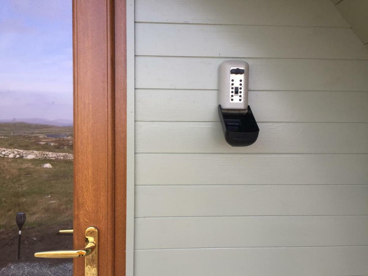 Earls View Pod Hotel Carna Exterior photo